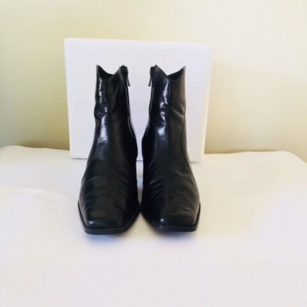 Peter Kaiser Black Leather Ankle Boots Women's Size 9 N made in Germany